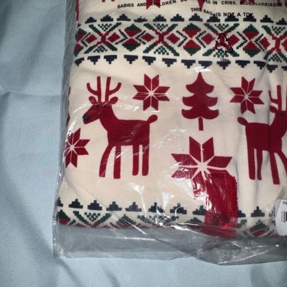 Hanna Andersson Festive Red and White nightgown - Picture 6 of 6